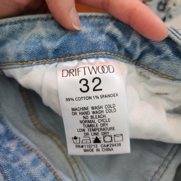 Driftwood Kelly Embroidered Jeans - Picture 7 of 8